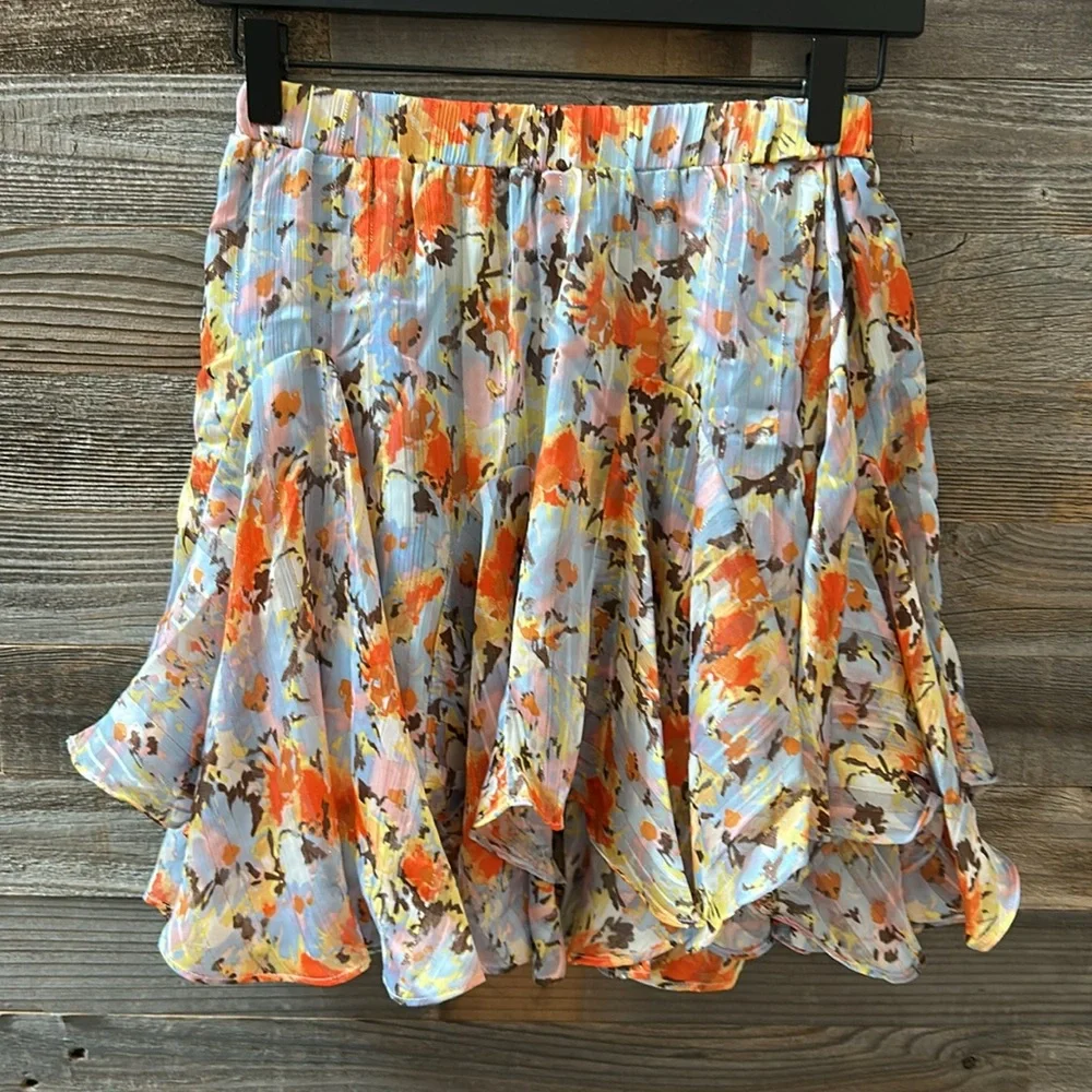 Elliatt Laquat Skirt in Multi Floral NWT Size XS - Picture 5 of 10